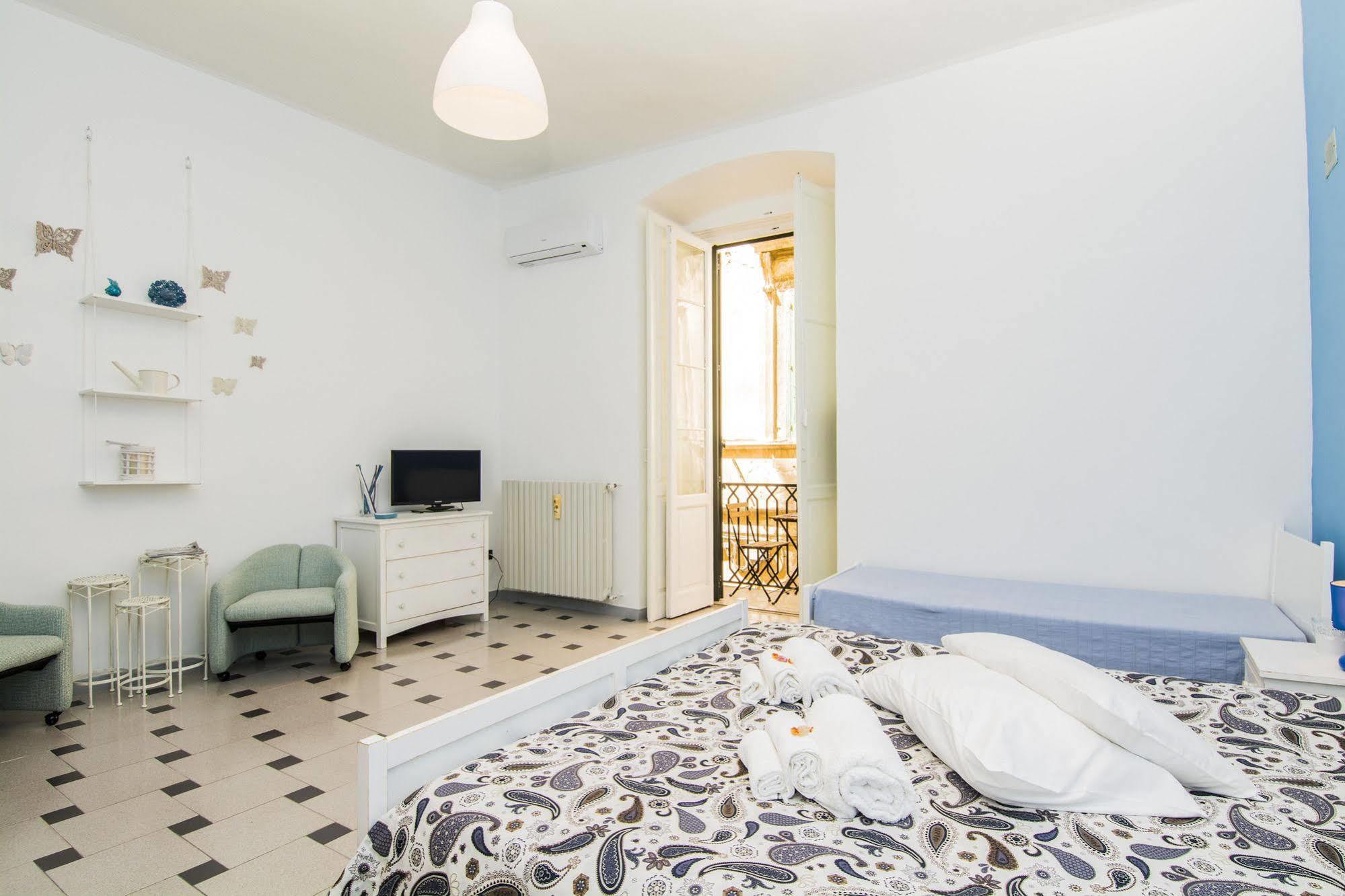 Terra Del Sole Bed and Breakfast Trani Kamer foto