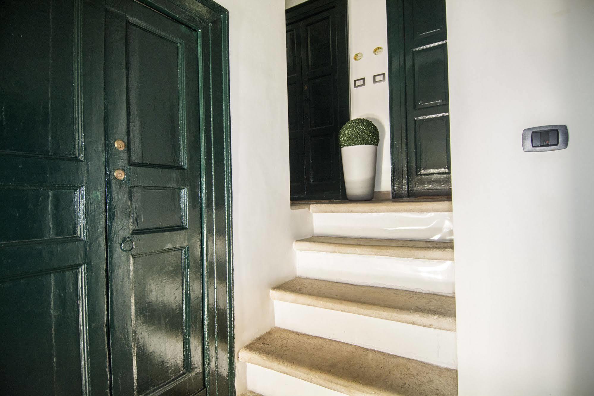 Terra Del Sole Bed and Breakfast Trani Buitenkant foto